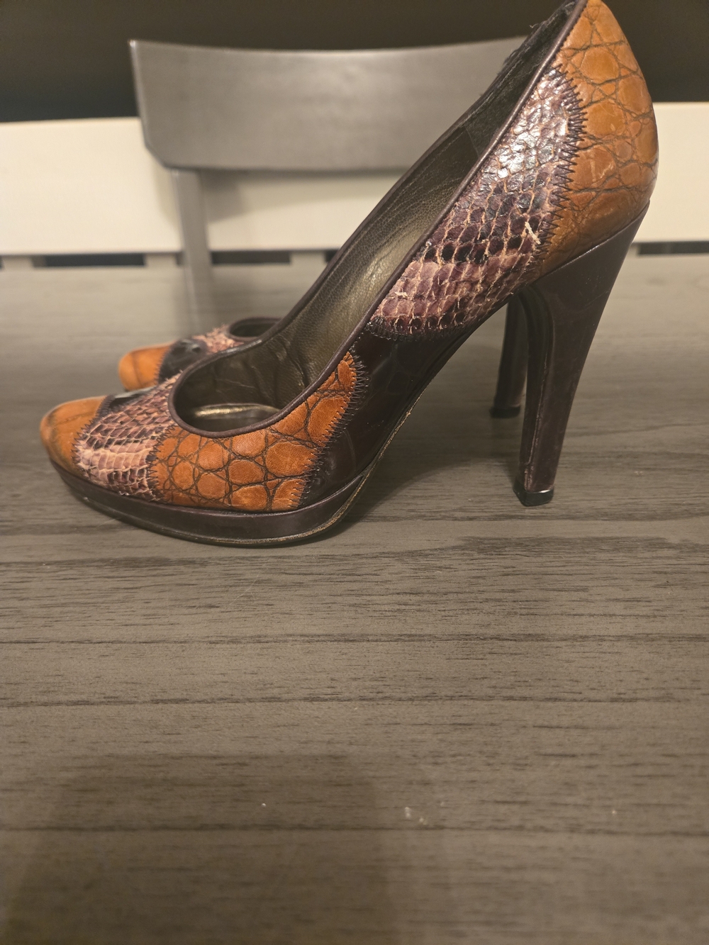 Stuart Weitzman Brown Croc-Embossed Platform Pumps - Picture 5 of 5
